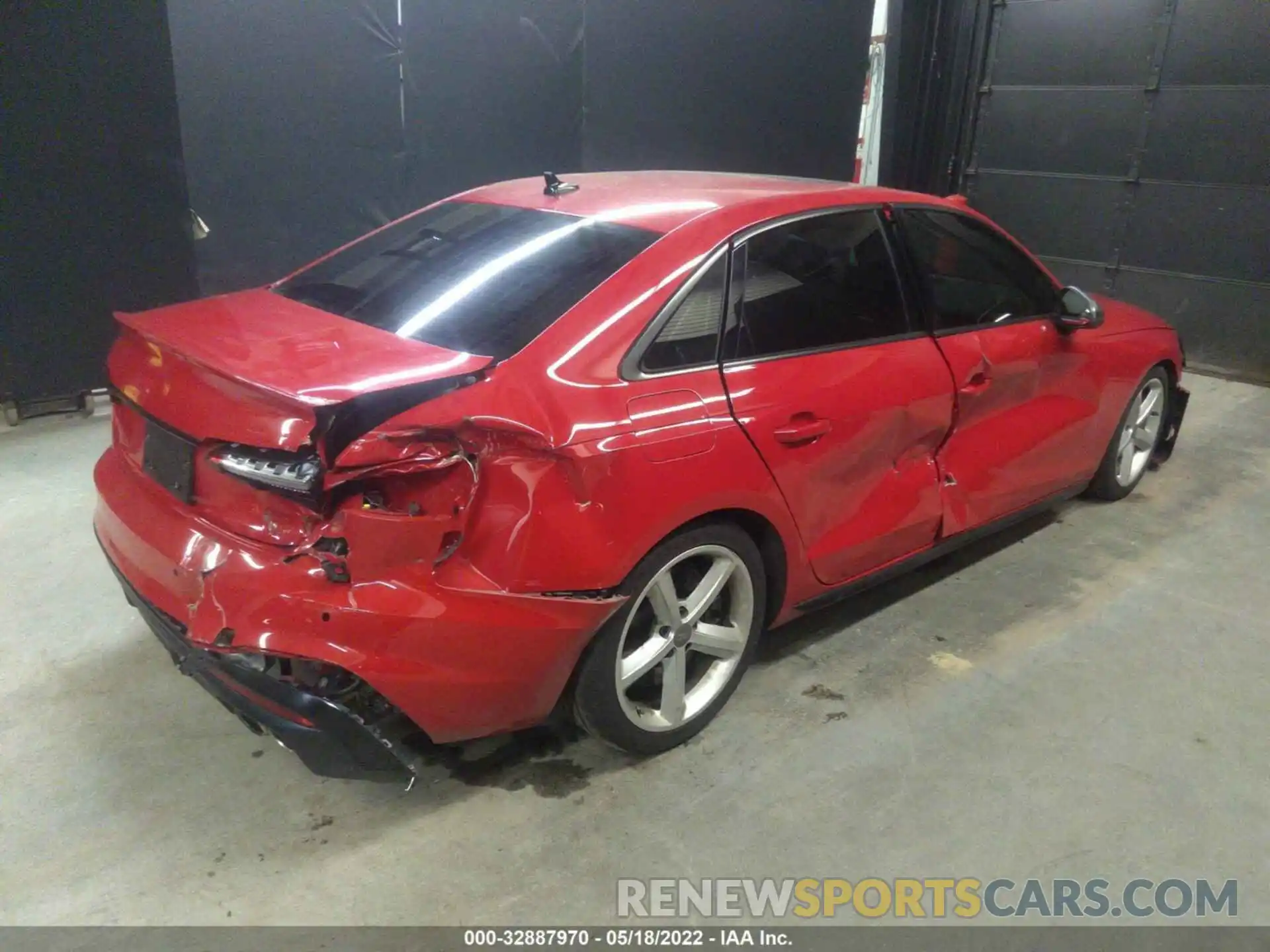 4 Photograph of a damaged car WAUB4AF41MA086767 AUDI S4 2021