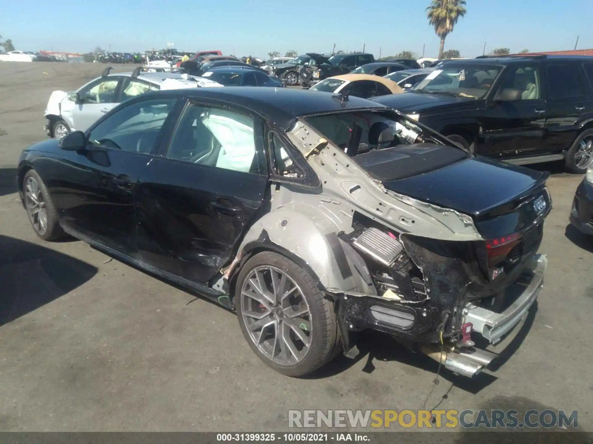 3 Photograph of a damaged car WAUB4AF46MA035099 AUDI S4 2021