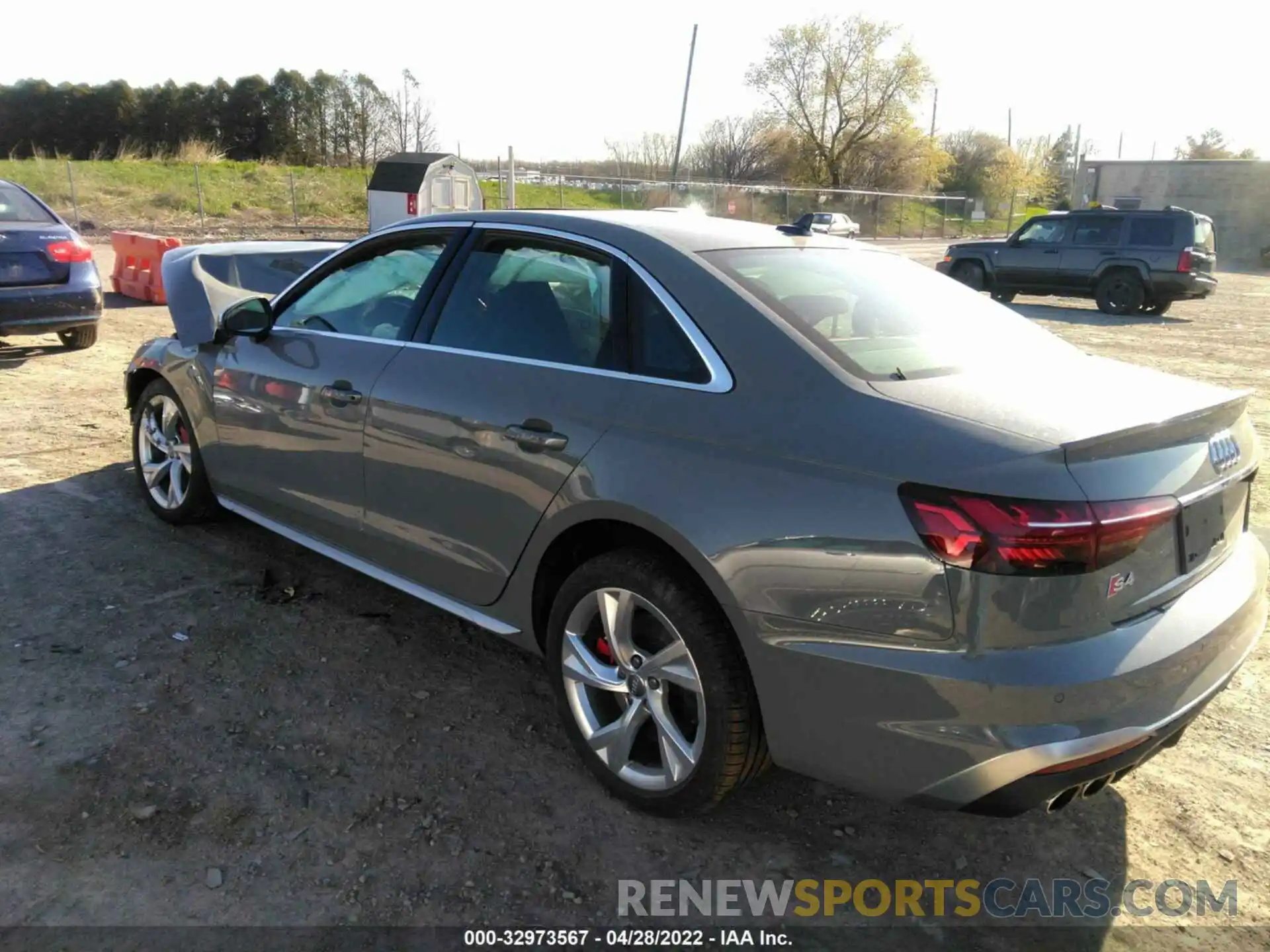 3 Photograph of a damaged car WAUB4AF48MA026369 AUDI S4 2021