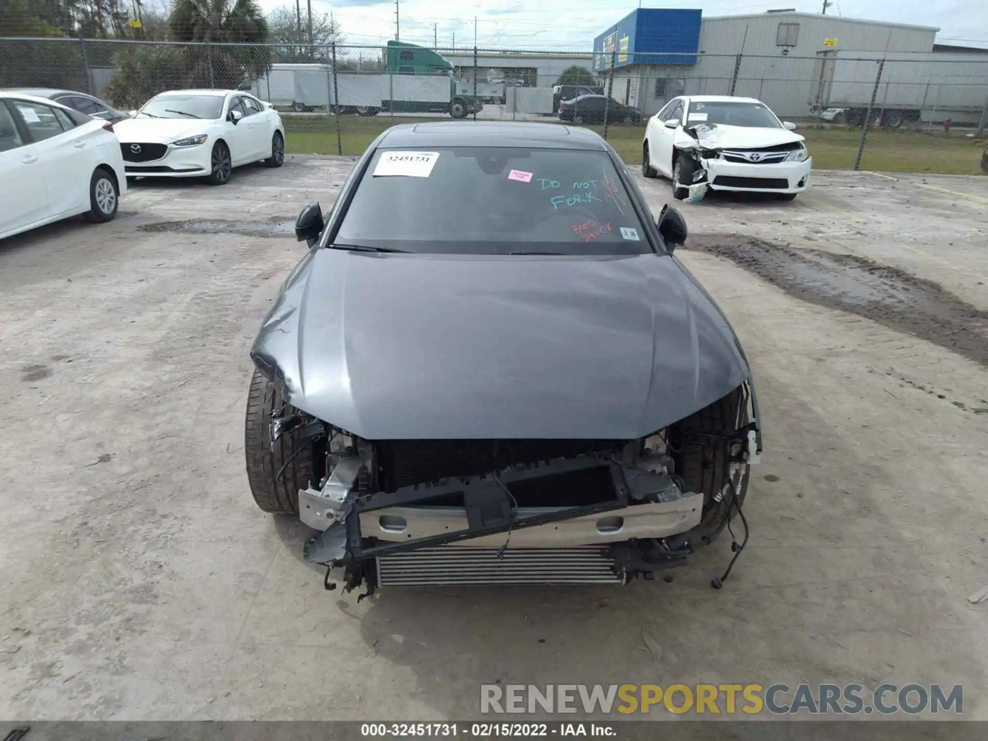 6 Photograph of a damaged car WAUB4AF4XMA016295 AUDI S4 2021