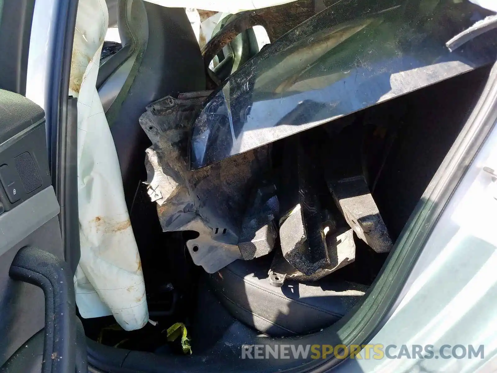 6 Photograph of a damaged car WAUA4AF48KA109244 AUDI S4/RS4 2019