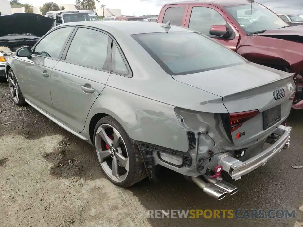 3 Photograph of a damaged car WAUB4AF41KA092730 AUDI S4/RS4 2019