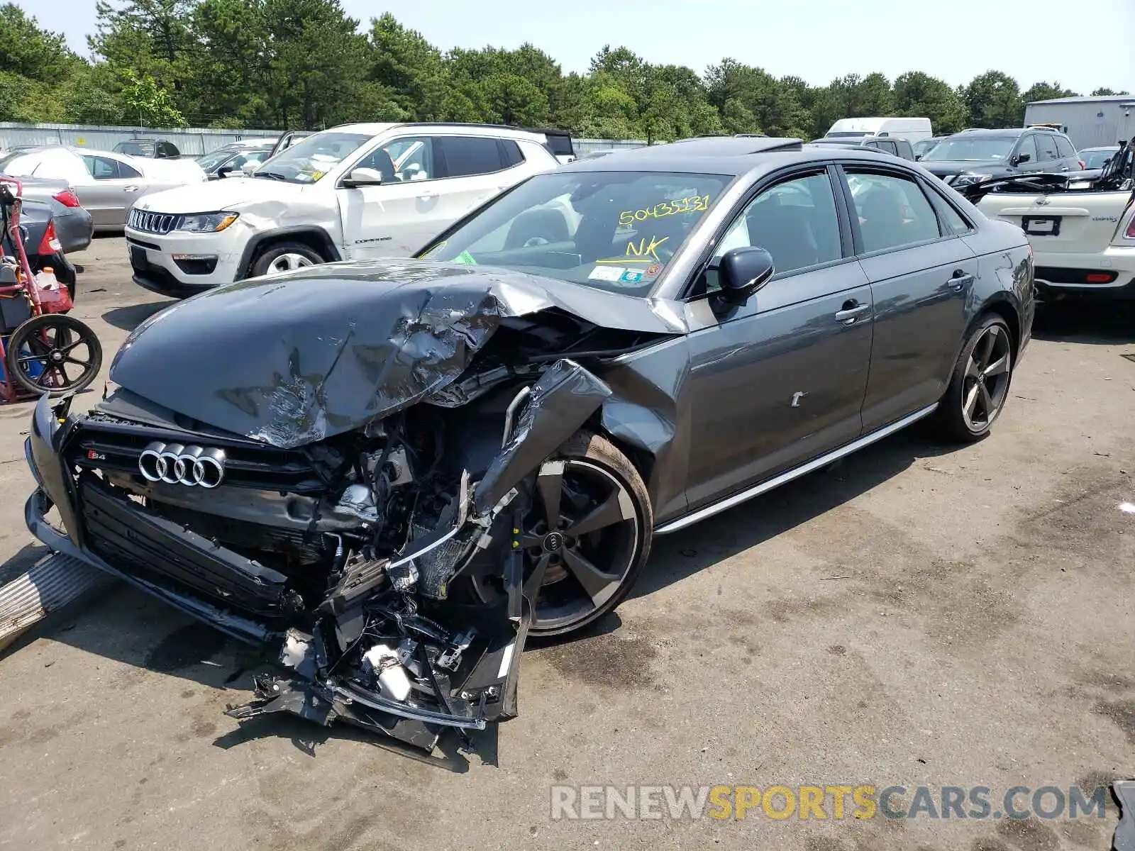 2 Photograph of a damaged car WAUB4AF46KA106167 AUDI S4/RS4 2019