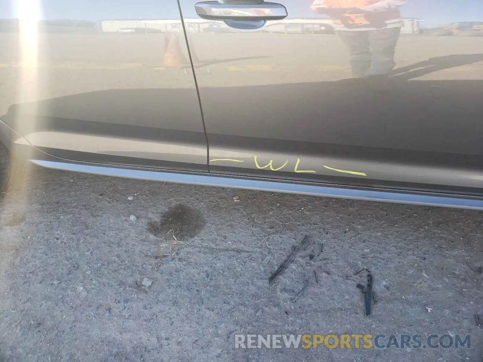 9 Photograph of a damaged car WAUB4AF46KA118951 AUDI S4/RS4 2019