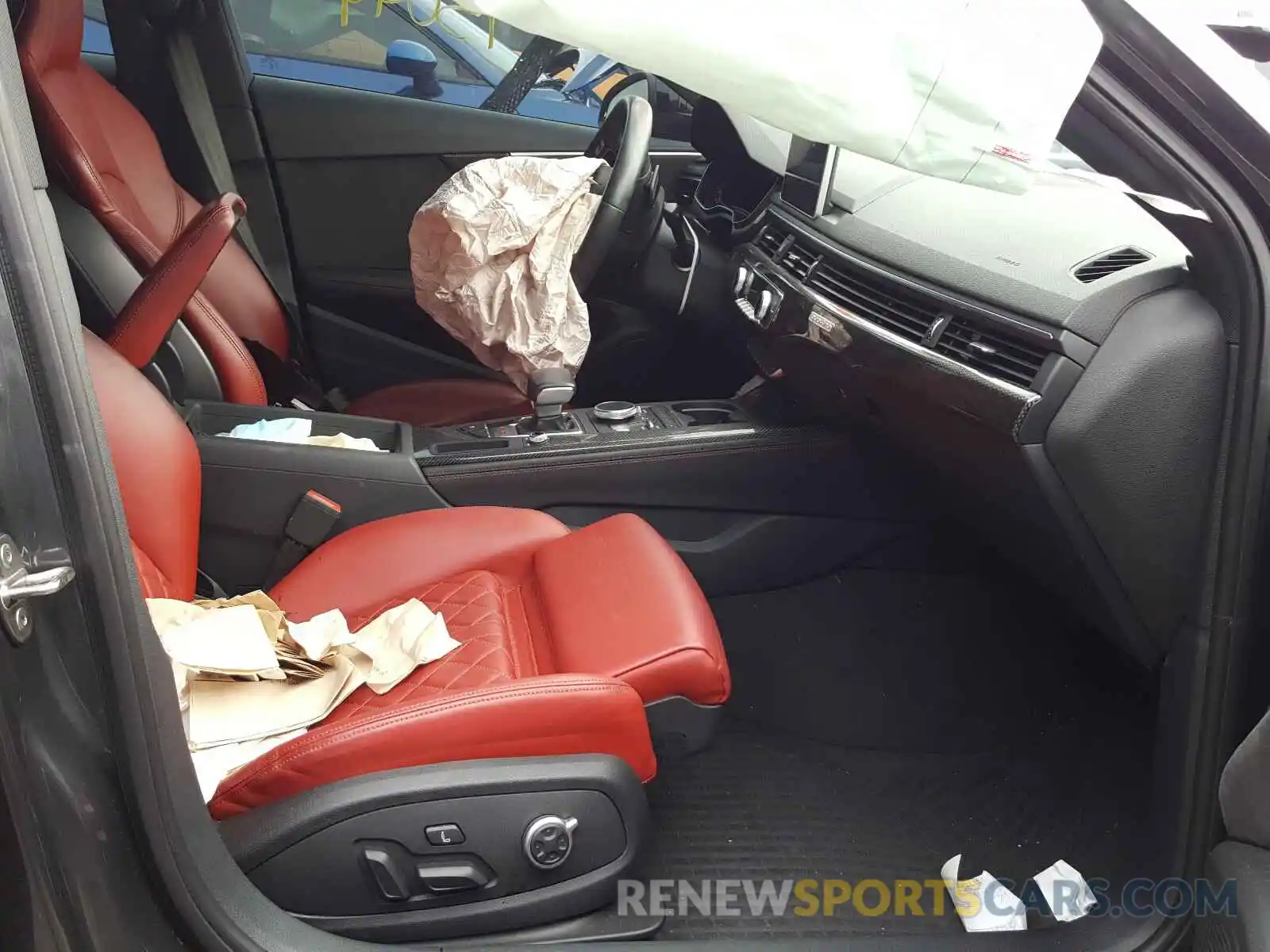 5 Photograph of a damaged car WAUB4AF47KA001248 AUDI S4/RS4 2019