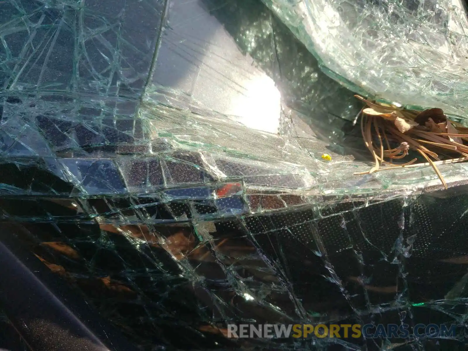 10 Photograph of a damaged car WAUB4AF47KA001329 AUDI S4/RS4 2019