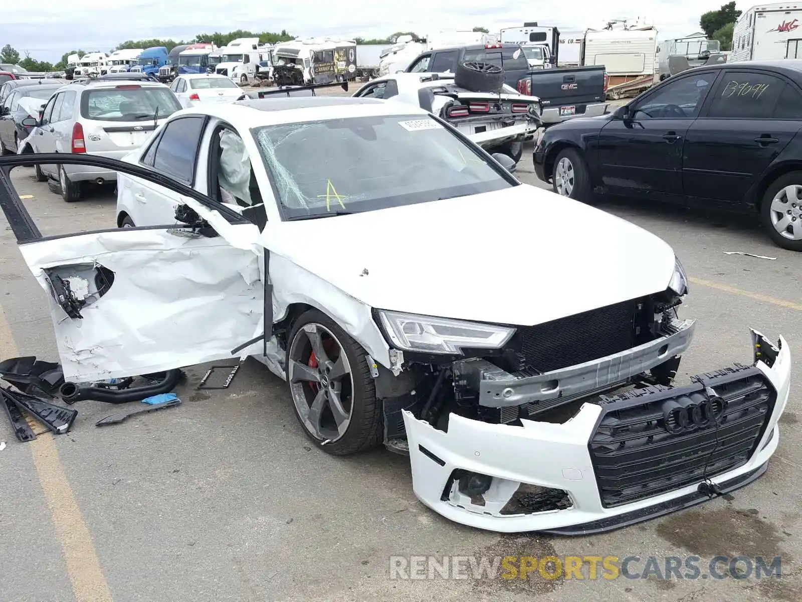 1 Photograph of a damaged car WAUB4AF48KA012176 AUDI S4/RS4 2019