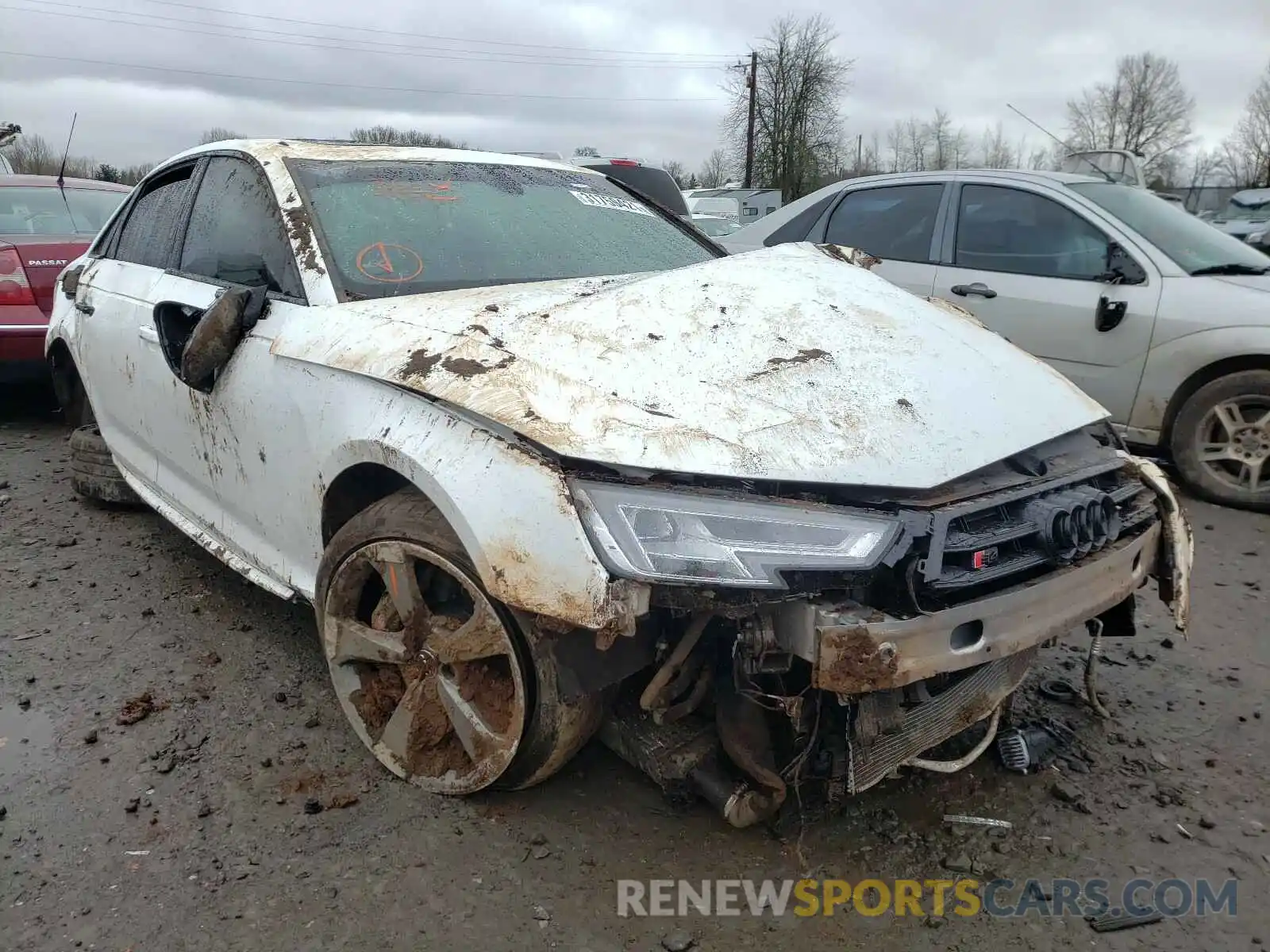 1 Photograph of a damaged car WAUB4AF48KA069283 AUDI S4/RS4 2019