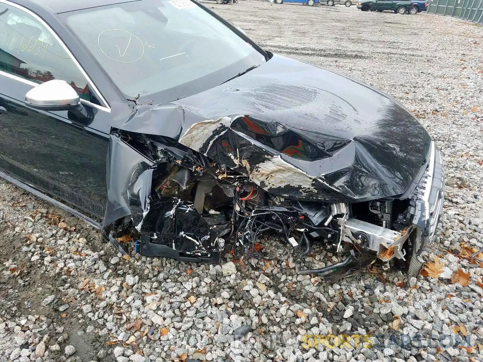 9 Photograph of a damaged car WAUB4AF4XKA097604 AUDI S4/RS4 2019