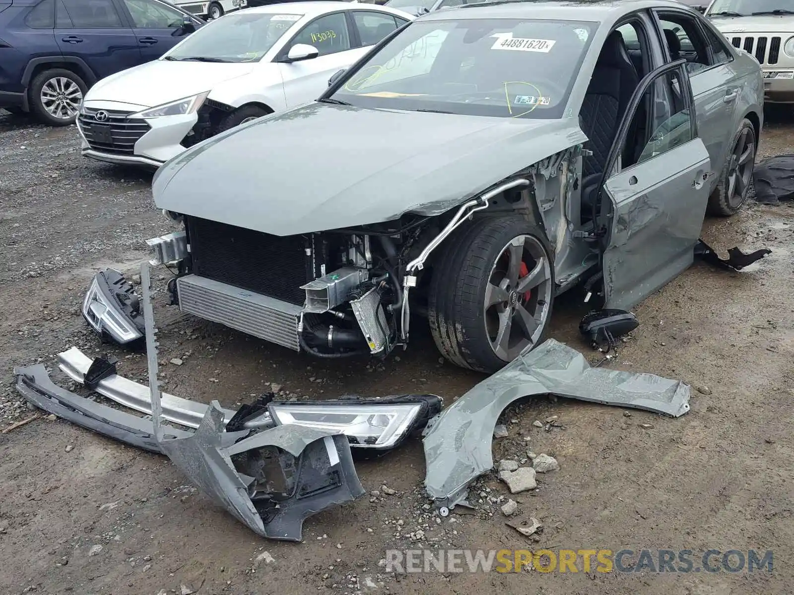 9 Photograph of a damaged car WAUB4AF4XKA108262 AUDI S4/RS4 2019