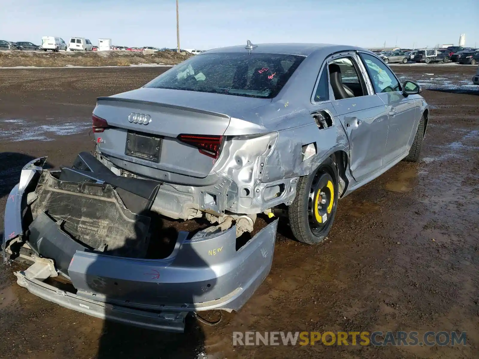 4 Photograph of a damaged car WAUC4AF4XKA019778 AUDI S4/RS4 2019