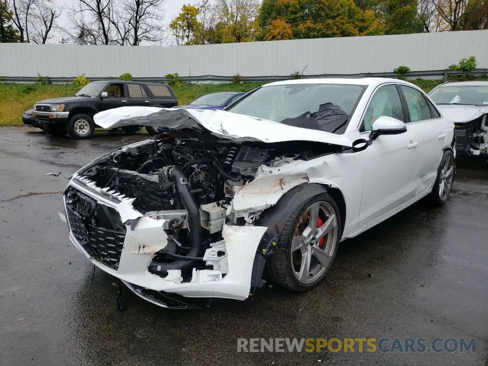 2 Photograph of a damaged car WAUB4AF47LA027995 AUDI S4/RS4 2020