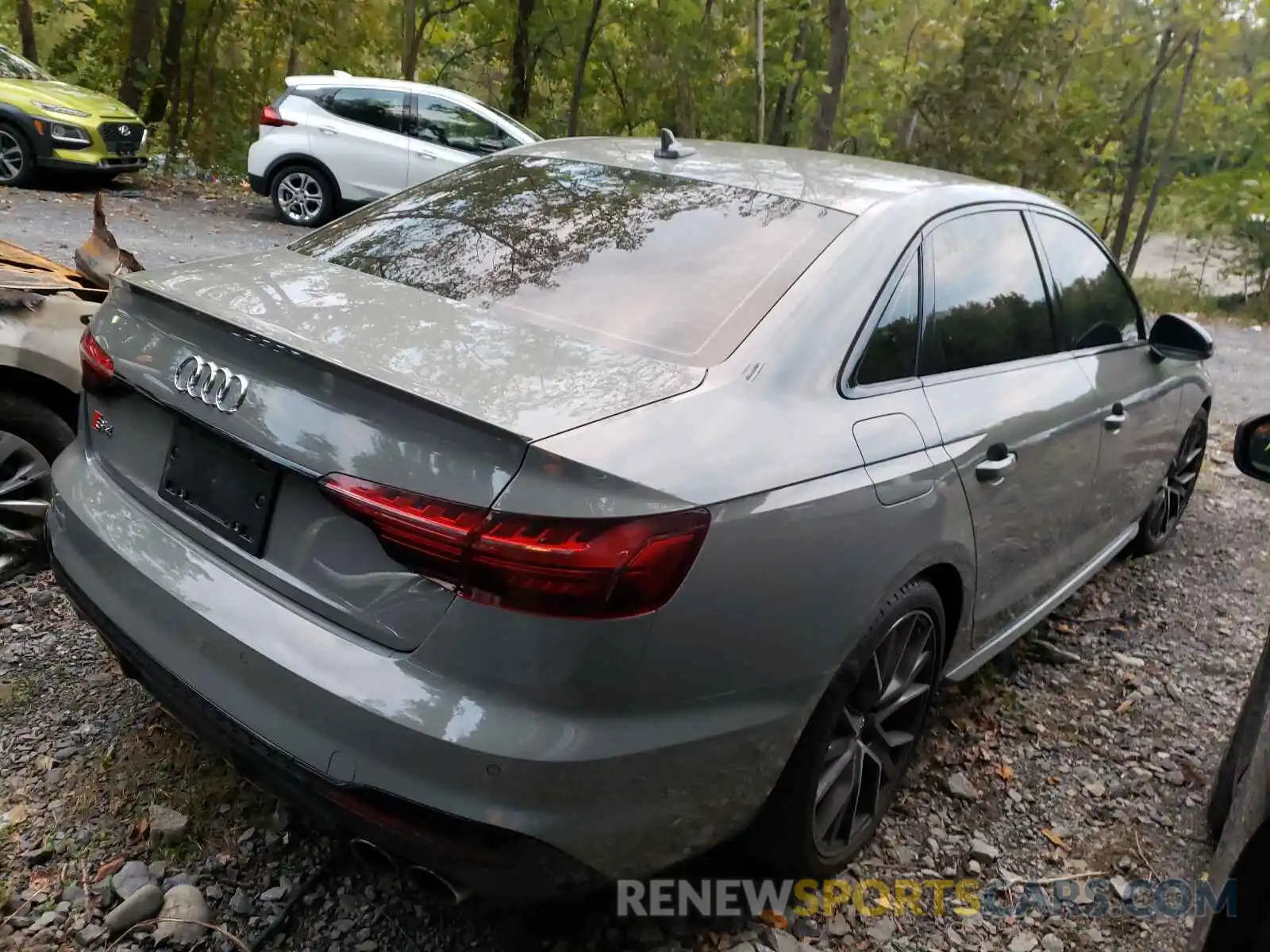 4 Photograph of a damaged car WAUB4AF48LA061024 AUDI S4/RS4 2020