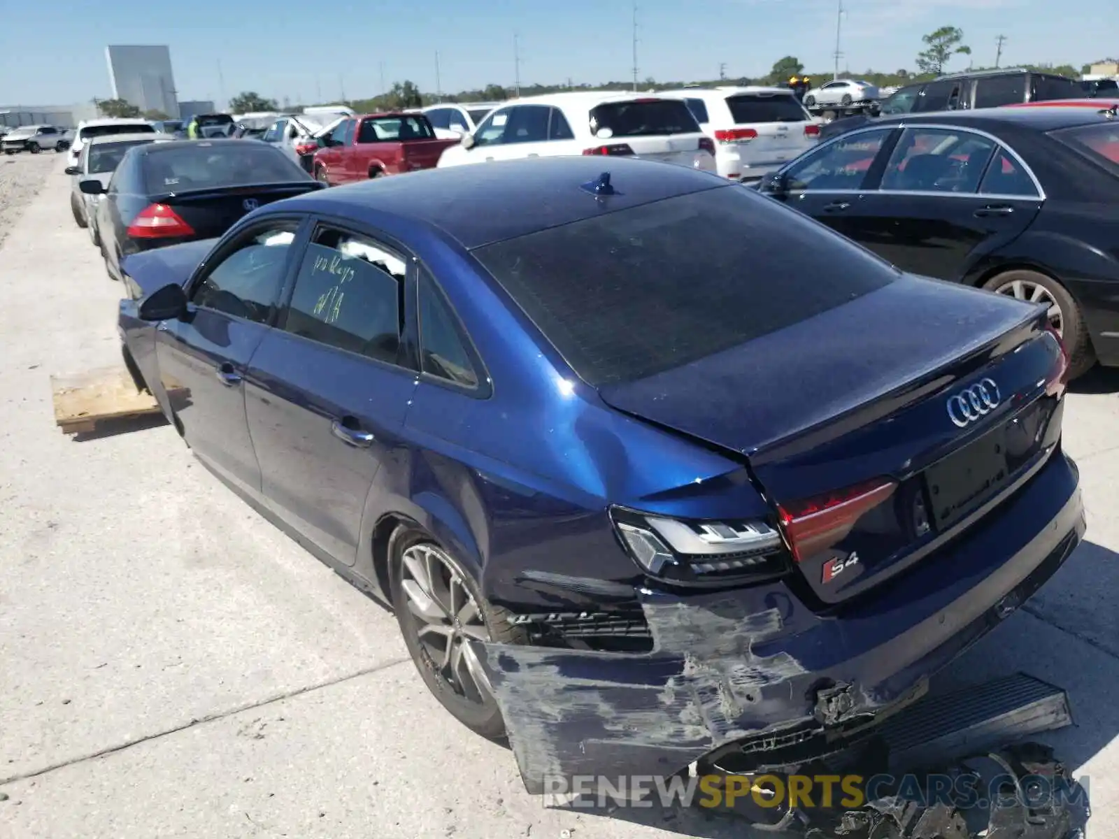 3 Photograph of a damaged car WAUB4AF49LA043728 AUDI S4/RS4 2020