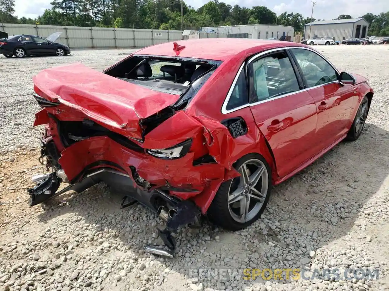 4 Photograph of a damaged car WAUB4AF4XJA130938 AUDI S4/RS4 2020