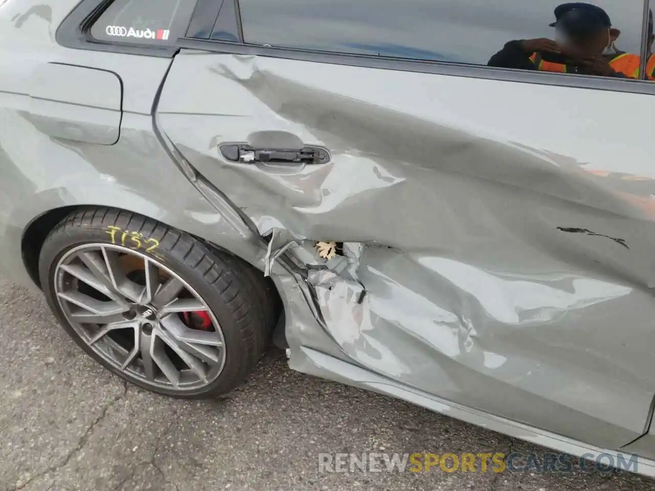 9 Photograph of a damaged car WAUB4AF46MA028072 AUDI S4/RS4 2021