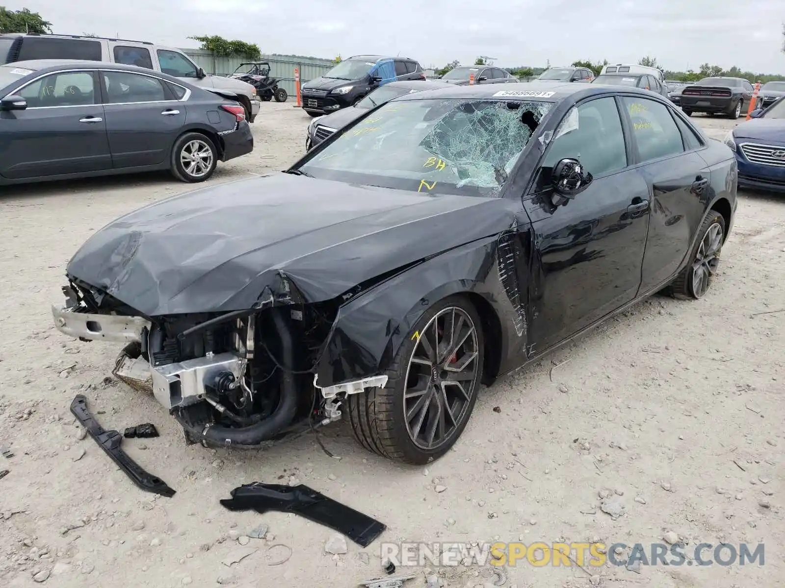 2 Photograph of a damaged car WAUB4AF49MA014814 AUDI S4/RS4 2021