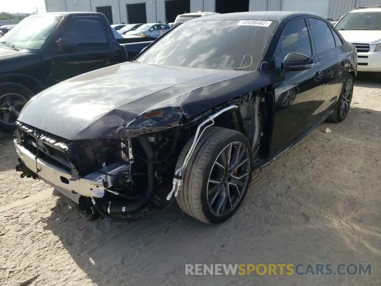 2 Photograph of a damaged car WAUC4AF48MA036081 AUDI S4/RS4 2021