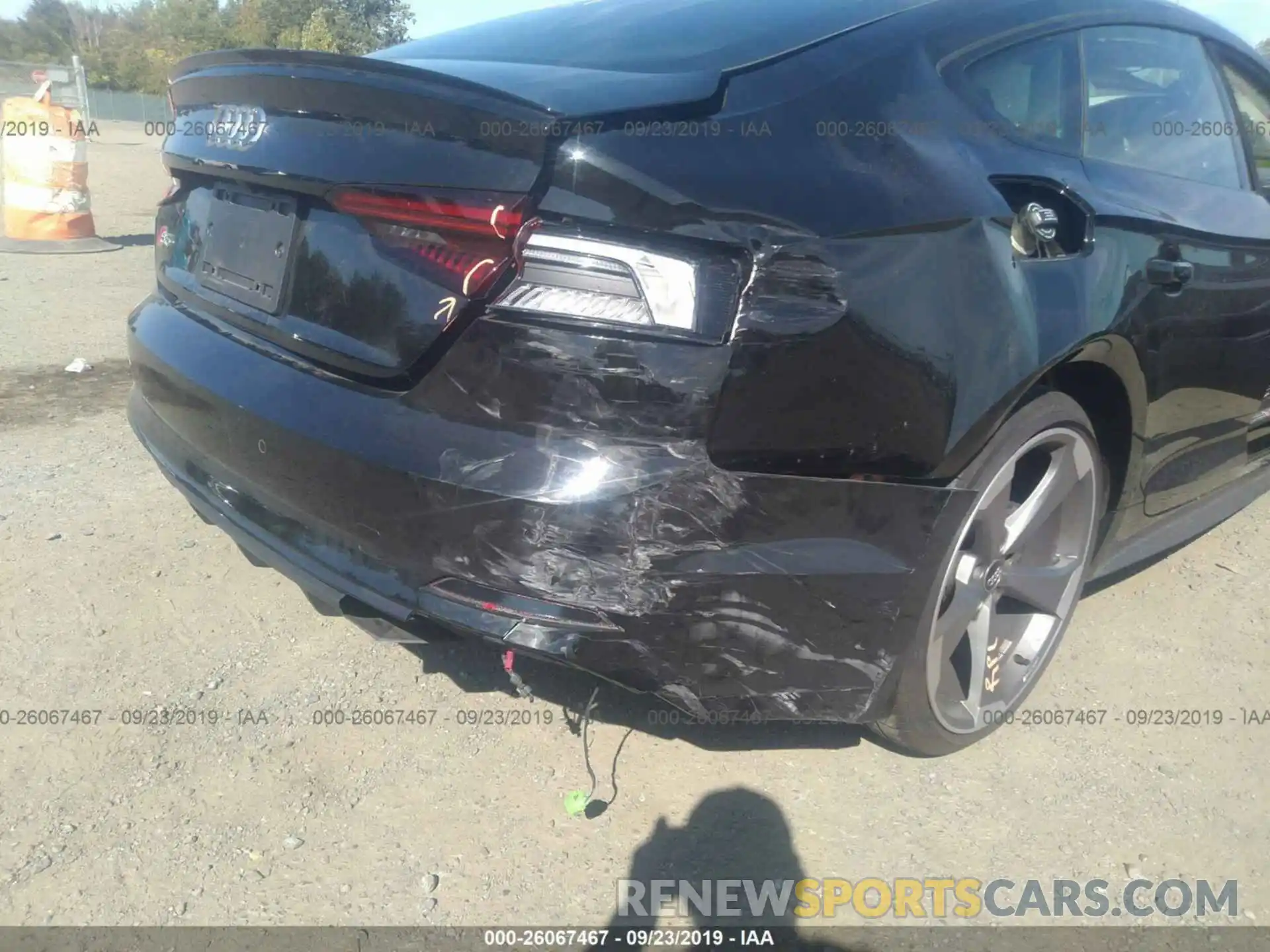 6 Photograph of a damaged car WAUB4CF56KA001360 AUDI S5 2019