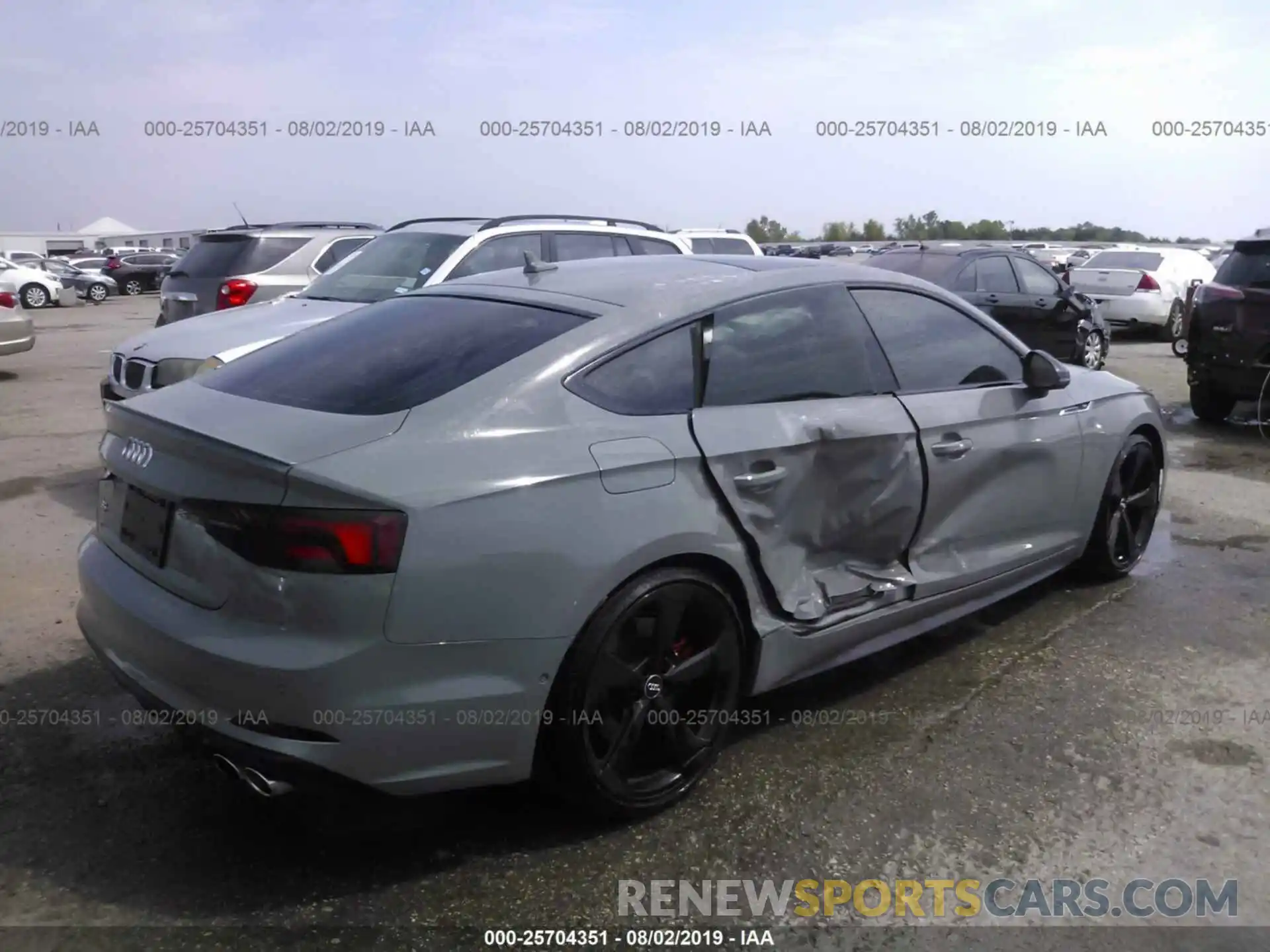 4 Photograph of a damaged car WAUC4CF58KA004829 AUDI S5 2019