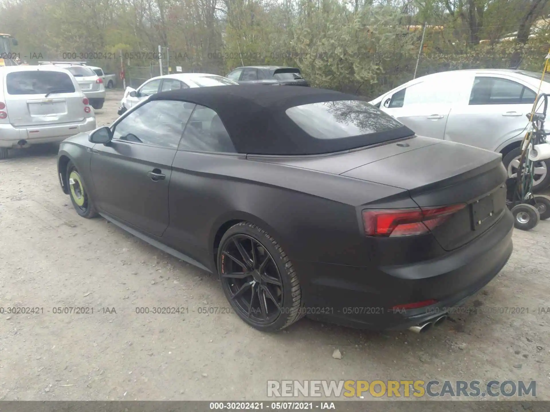 3 Фотография поврежденного автомобиля WAUY4GF50KN002126 AUDI S5 CABRIOLET 2019