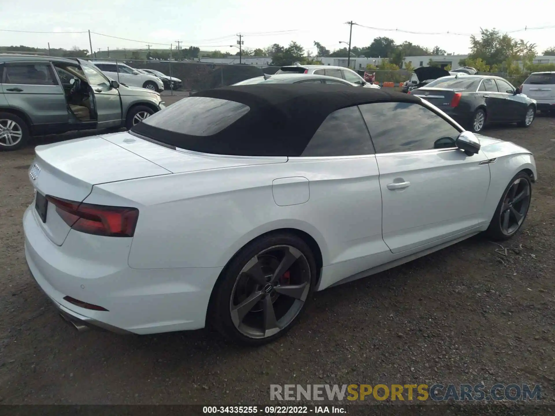 4 Фотография поврежденного автомобиля WAUY4GF58KN010118 AUDI S5 CABRIOLET 2019