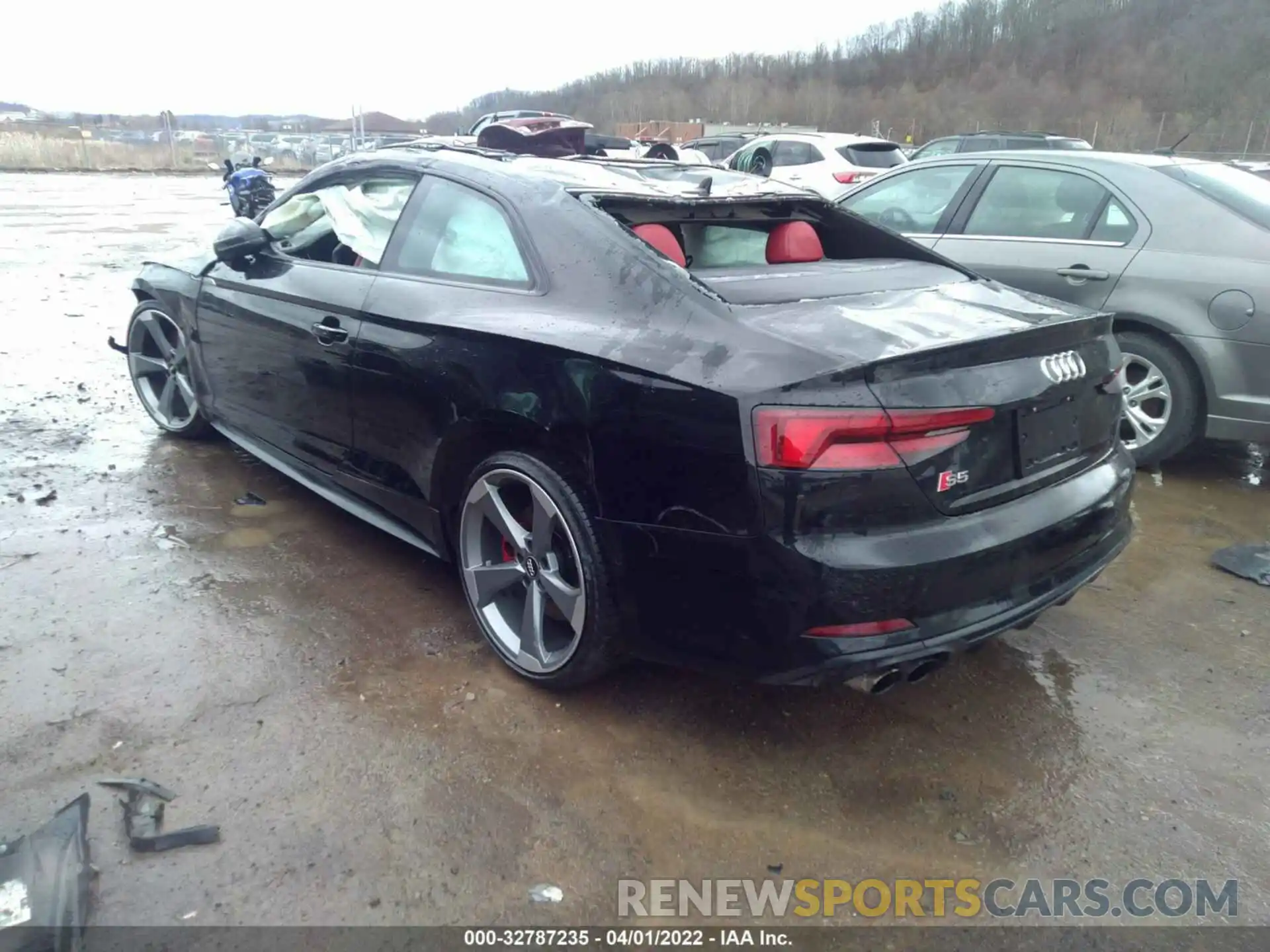 3 Фотография поврежденного автомобиля WAUR4AF52KA060358 AUDI S5 COUPE 2019