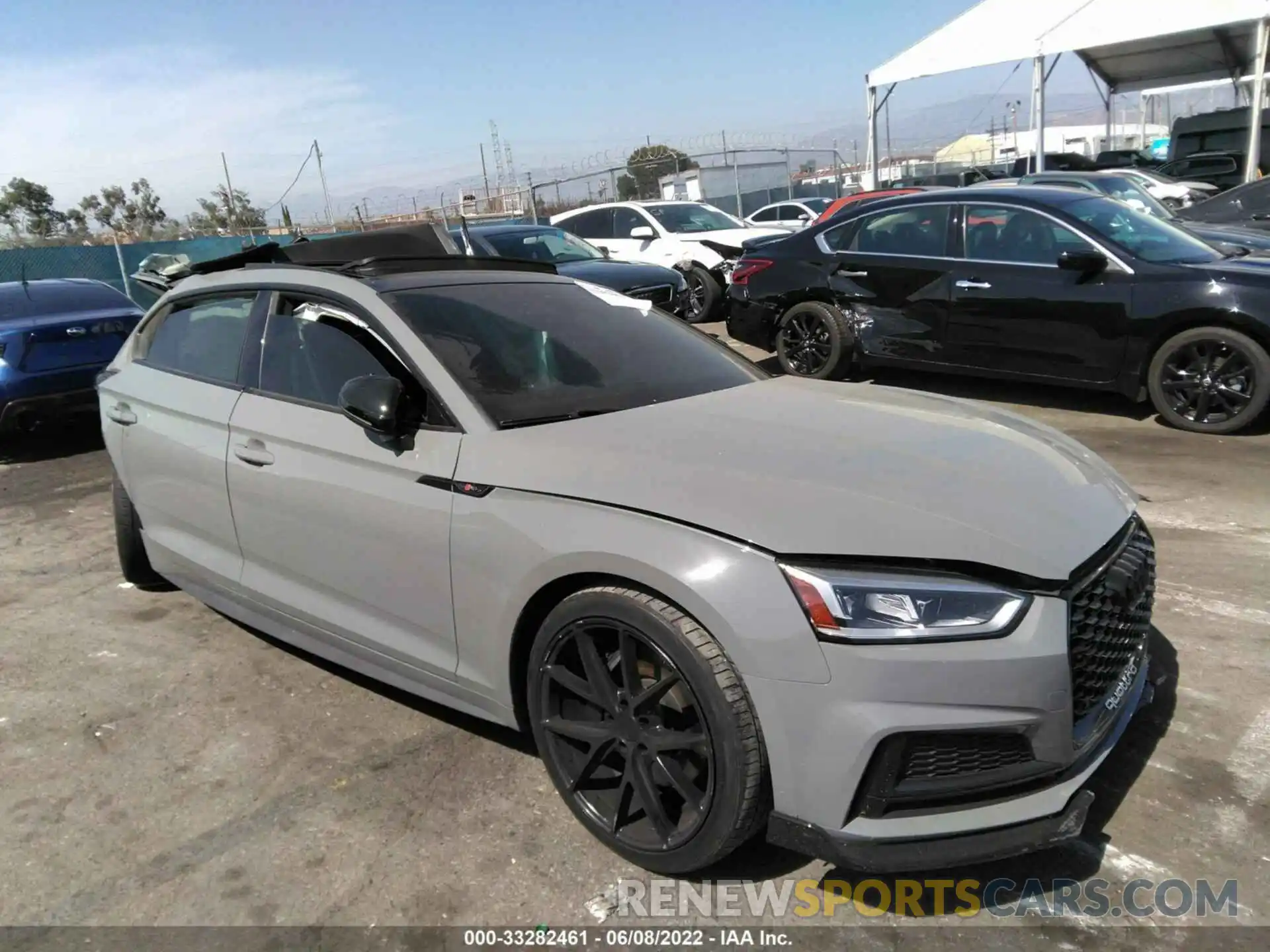 1 Фотография поврежденного автомобиля WAUA4CF54KA050228 AUDI S5 SPORTBACK 2019