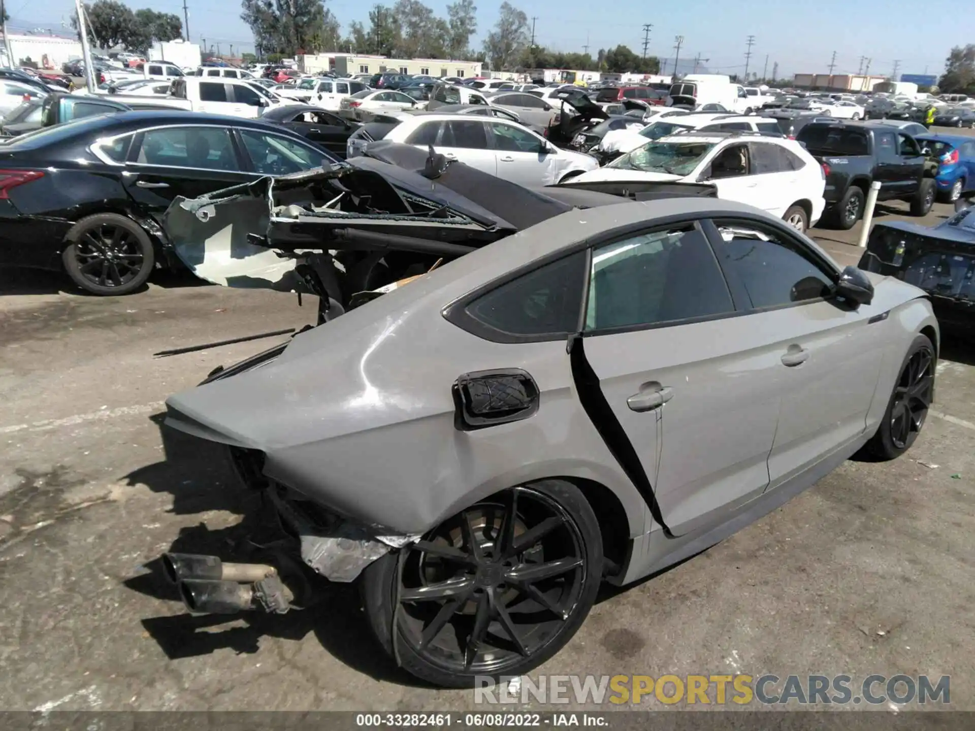 4 Photograph of a damaged car WAUA4CF54KA050228 AUDI S5 SPORTBACK 2019