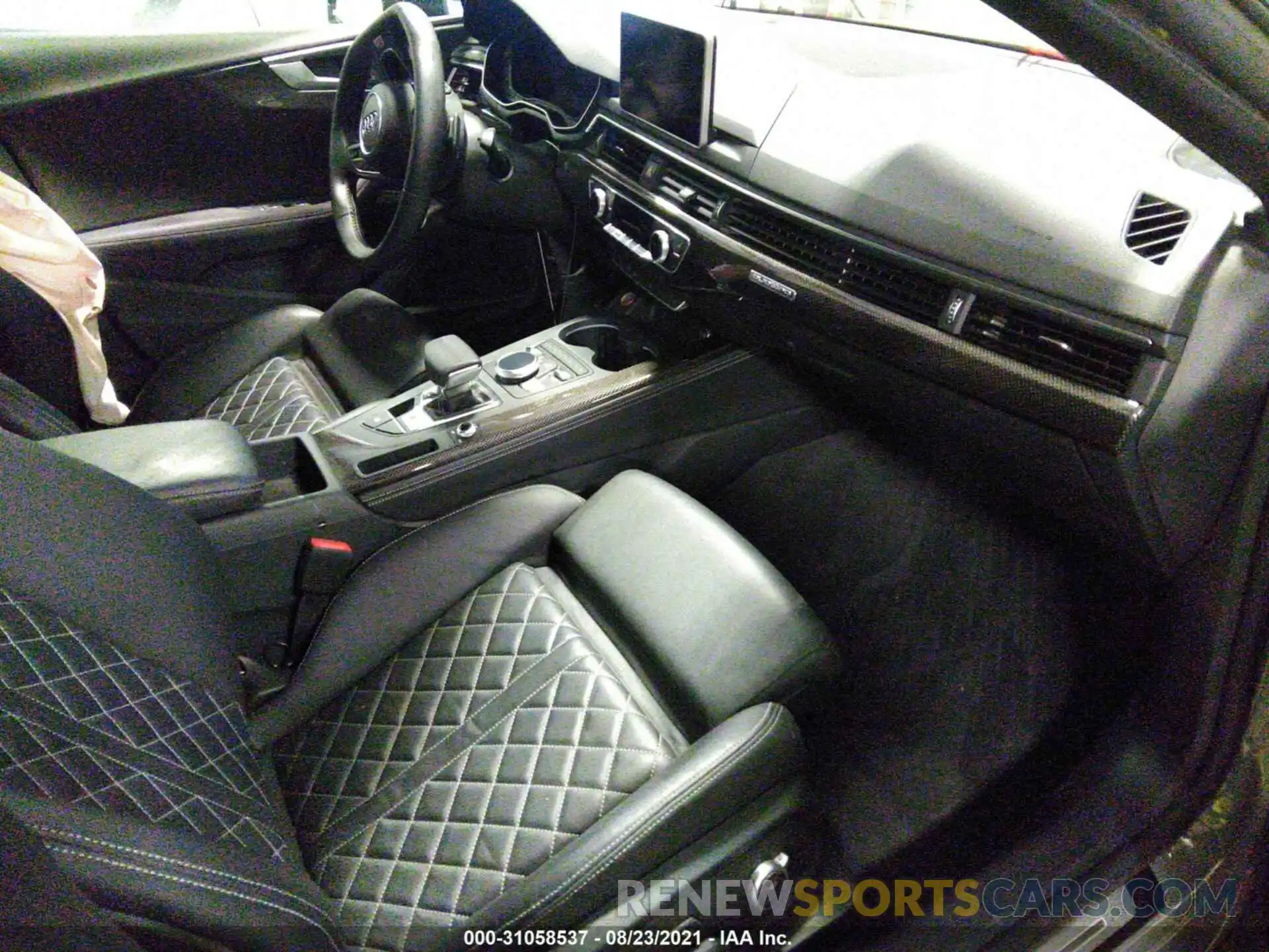 5 Photograph of a damaged car WAUB4CF50KA098782 AUDI S5 SPORTBACK 2019