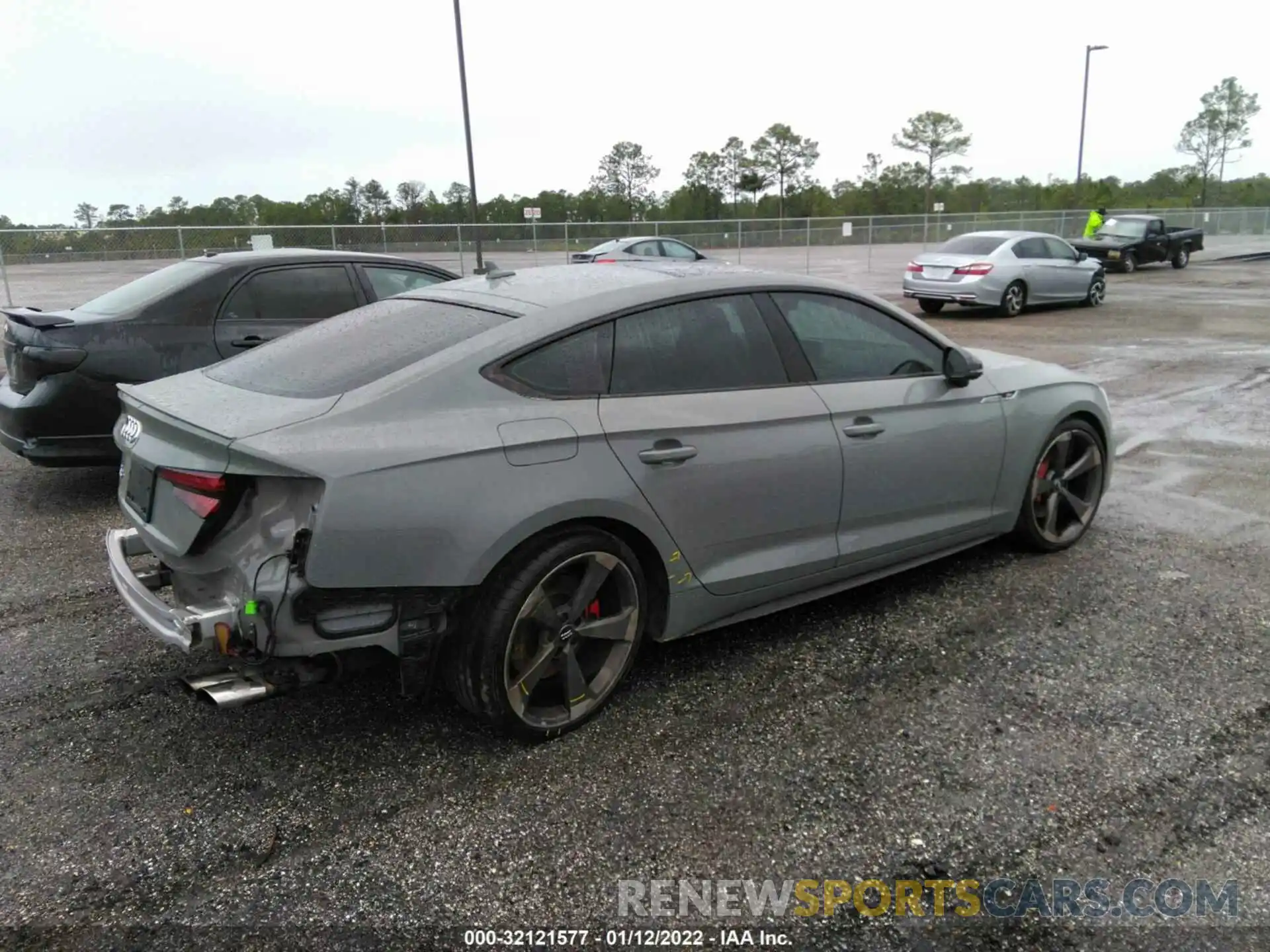 4 Photograph of a damaged car WAUB4CF53KA077327 AUDI S5 SPORTBACK 2019