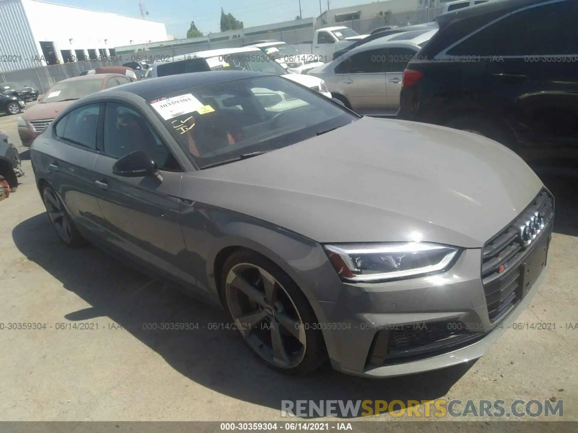 1 Photograph of a damaged car WAUB4CF54KA077319 AUDI S5 SPORTBACK 2019