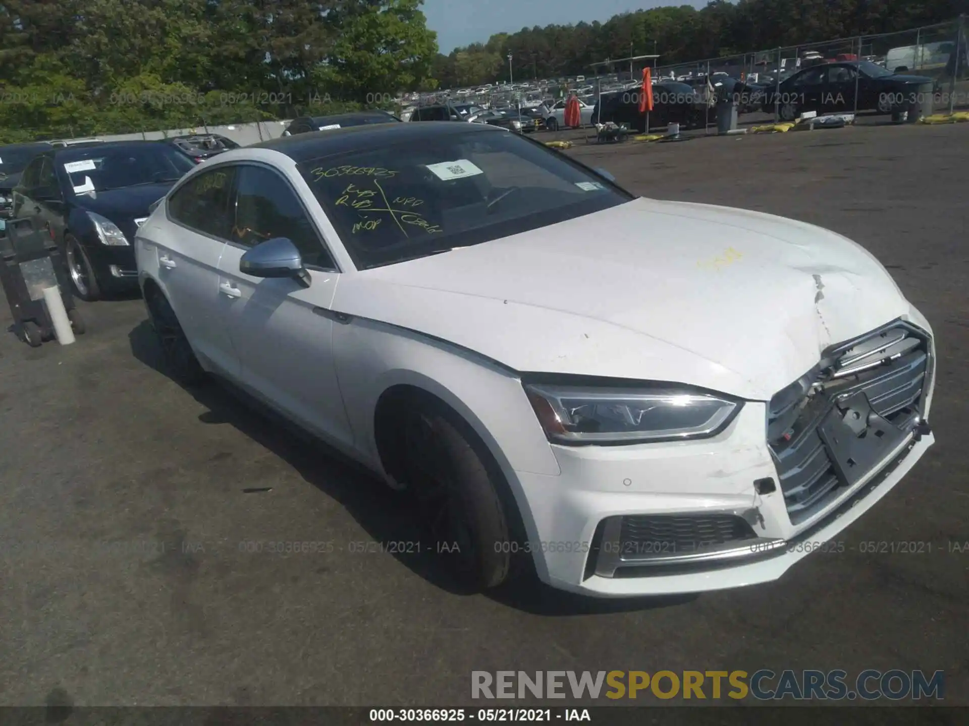 1 Photograph of a damaged car WAUB4CF56KA000886 AUDI S5 SPORTBACK 2019