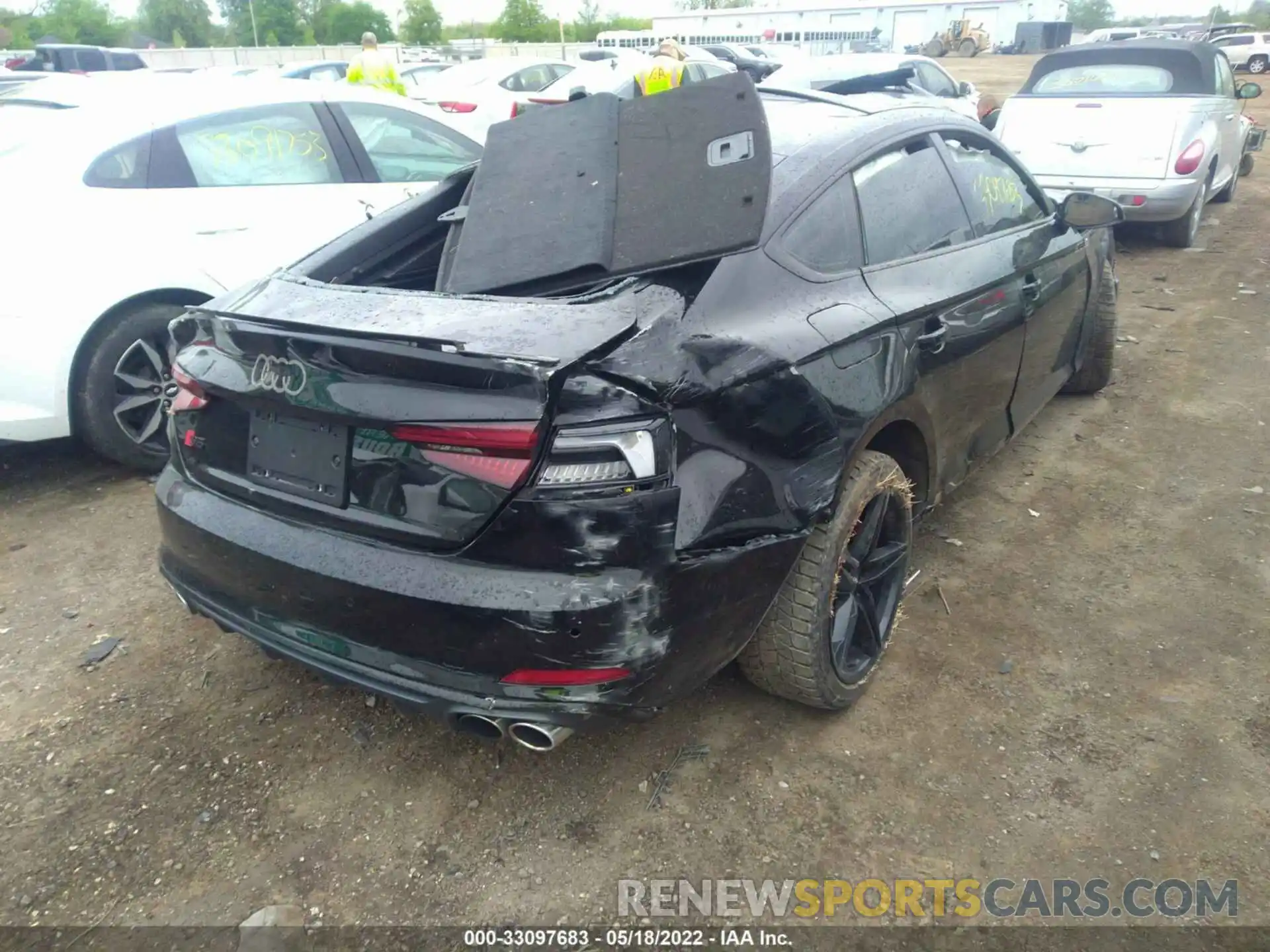 4 Photograph of a damaged car WAUB4CF58KA018337 AUDI S5 SPORTBACK 2019