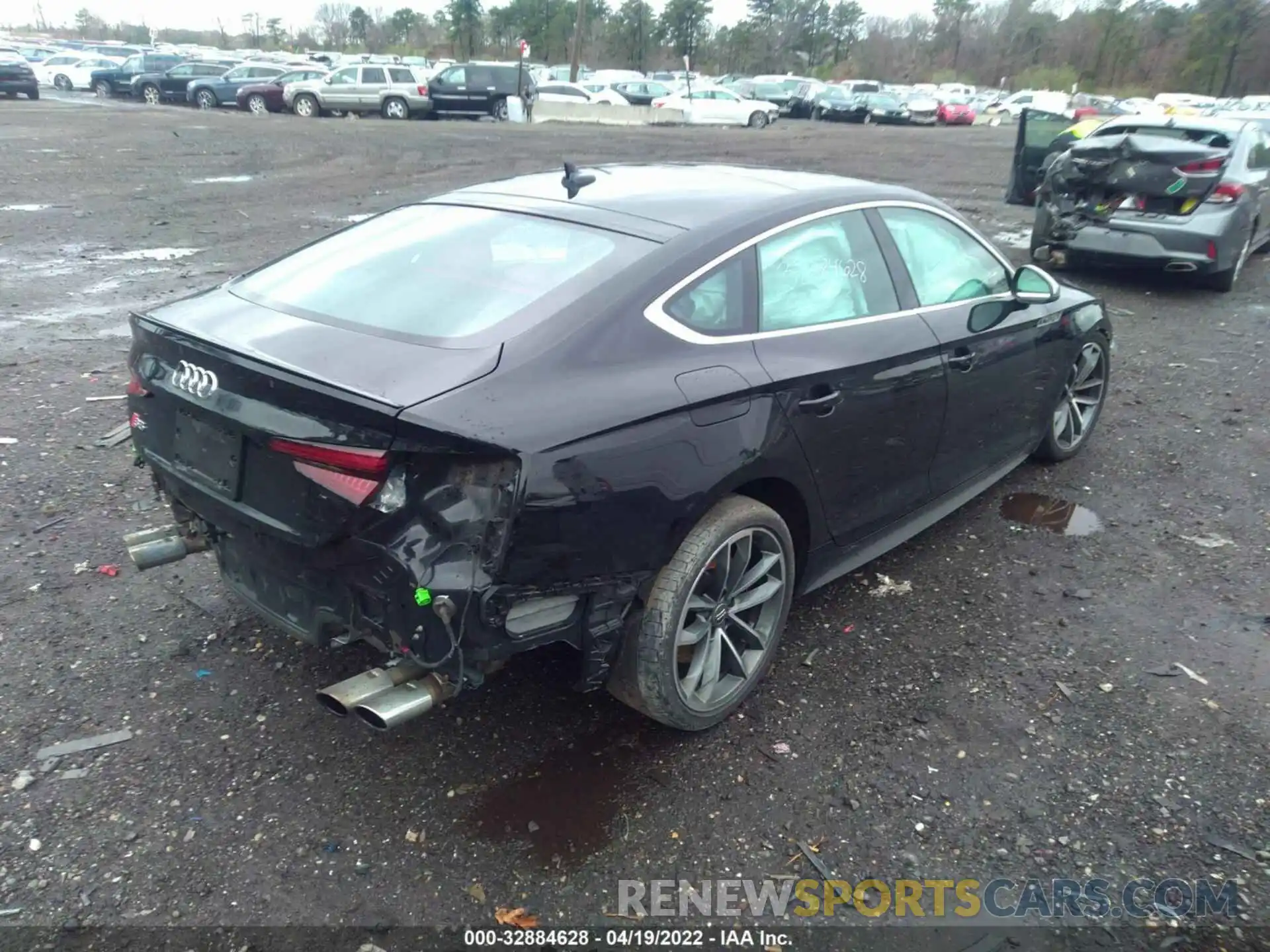 4 Photograph of a damaged car WAUB4CF5XKA092875 AUDI S5 SPORTBACK 2019