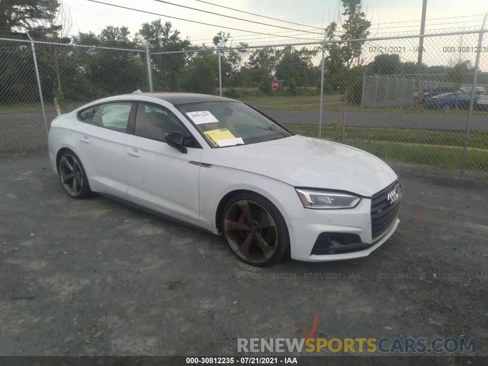 1 Photograph of a damaged car WAUC4CF52KA087576 AUDI S5 SPORTBACK 2019