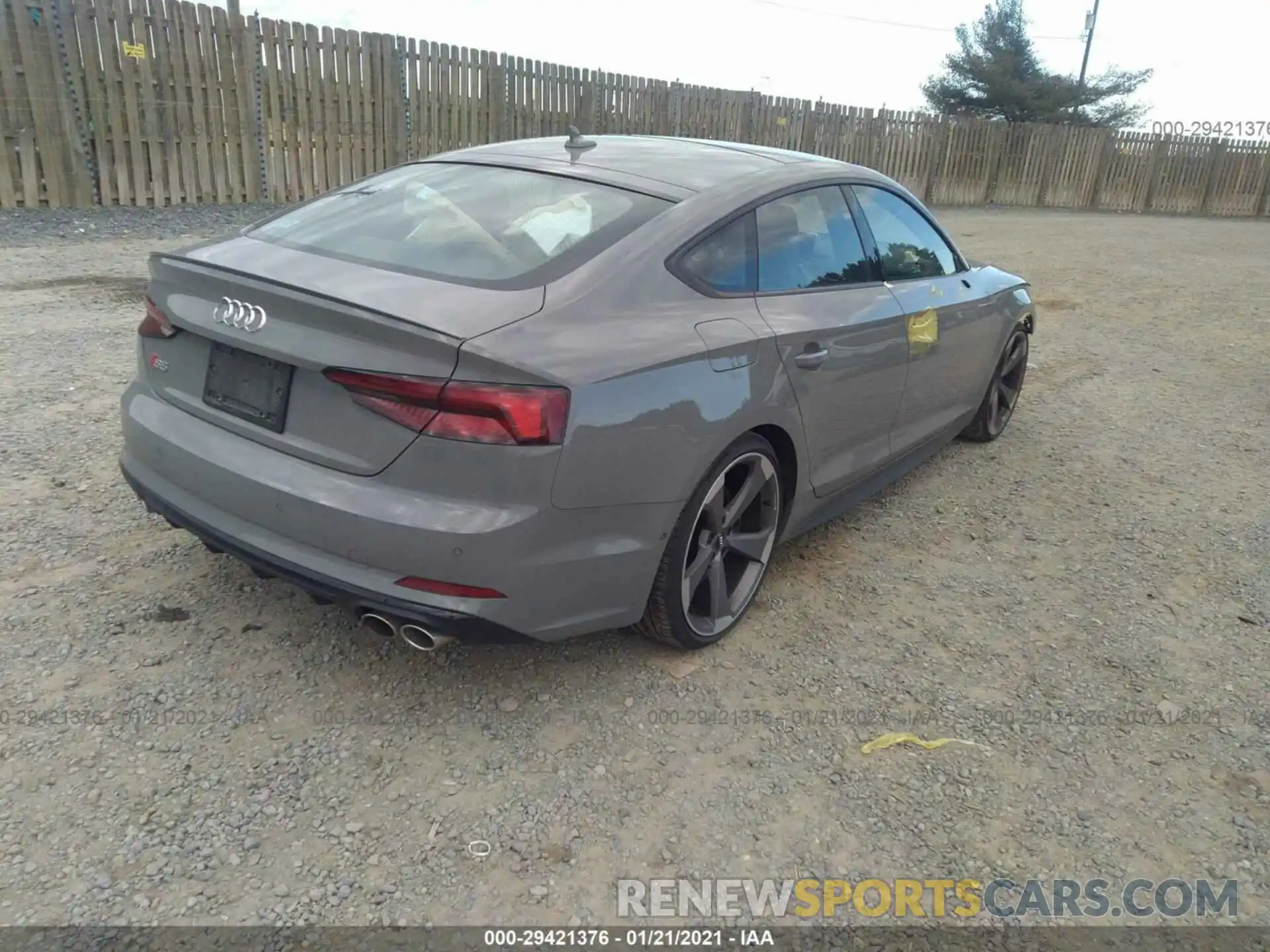 4 Фотография поврежденного автомобиля WAUC4CF58KA005835 AUDI S5 SPORTBACK 2019