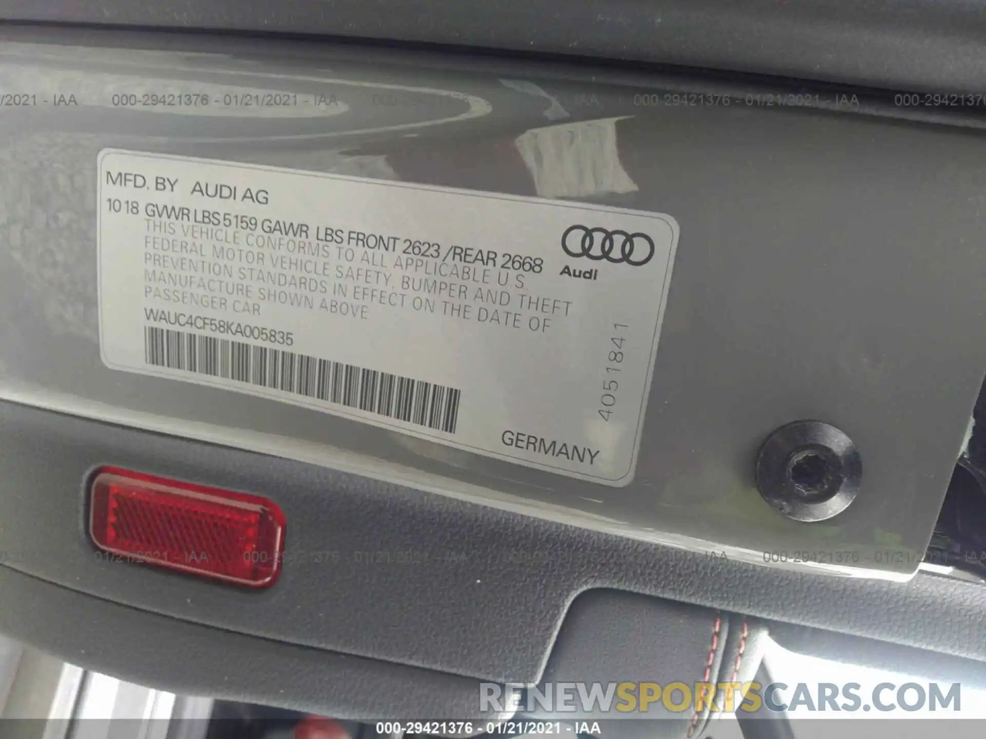 9 Фотография поврежденного автомобиля WAUC4CF58KA005835 AUDI S5 SPORTBACK 2019