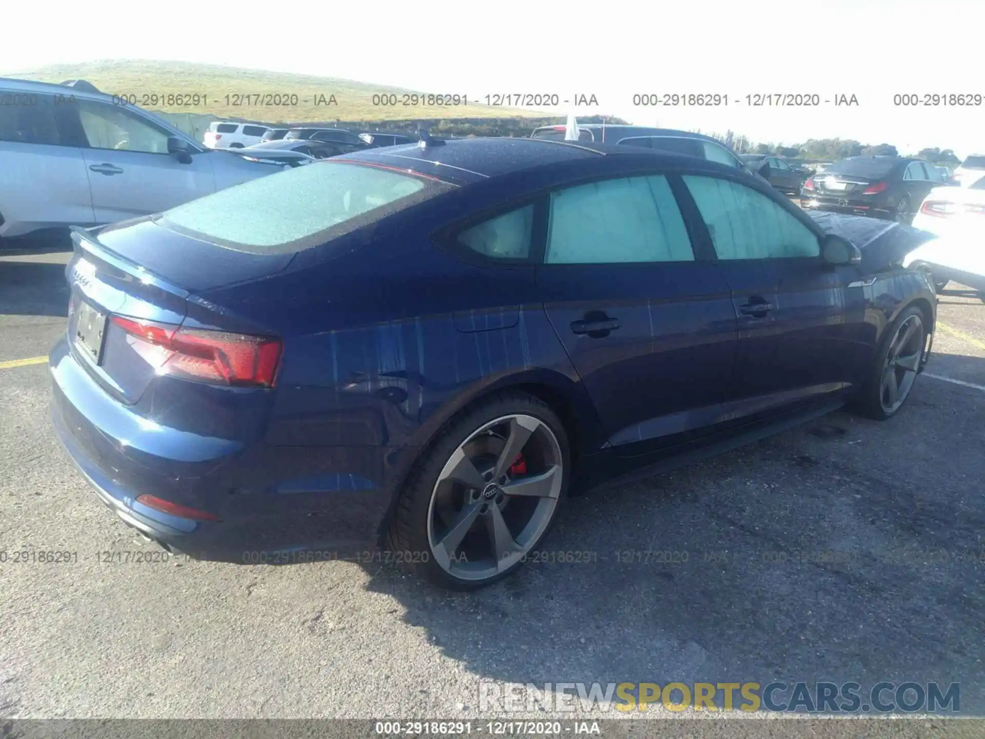 4 Фотография поврежденного автомобиля WAUC4CF58KA076937 AUDI S5 SPORTBACK 2019