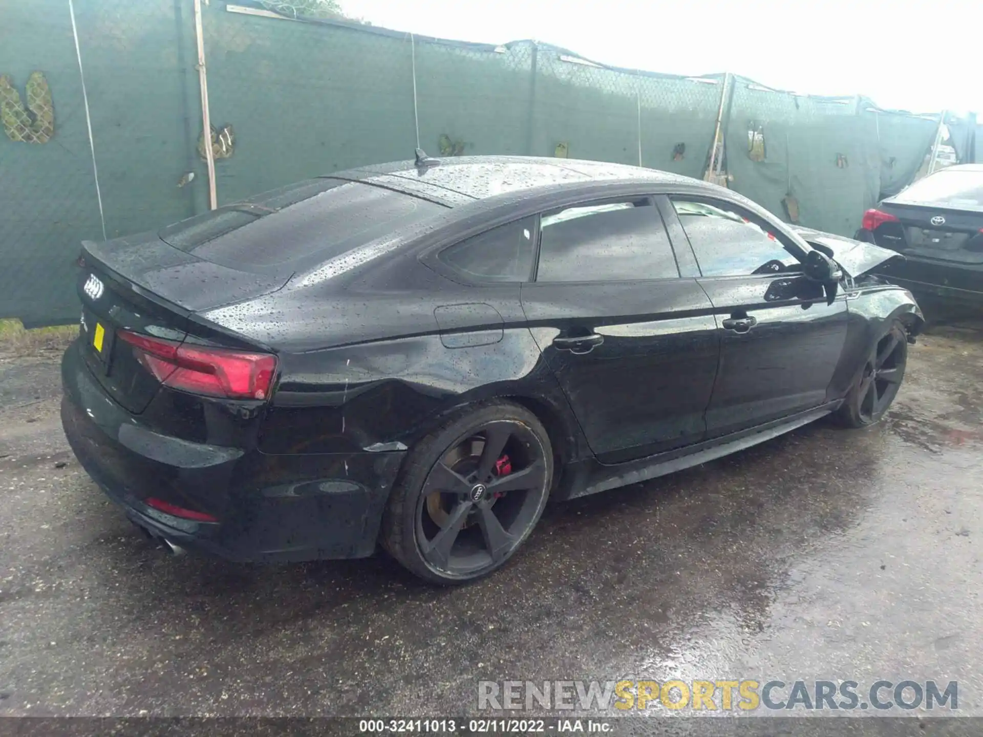 4 Photograph of a damaged car WAUC4CF59KA027472 AUDI S5 SPORTBACK 2019