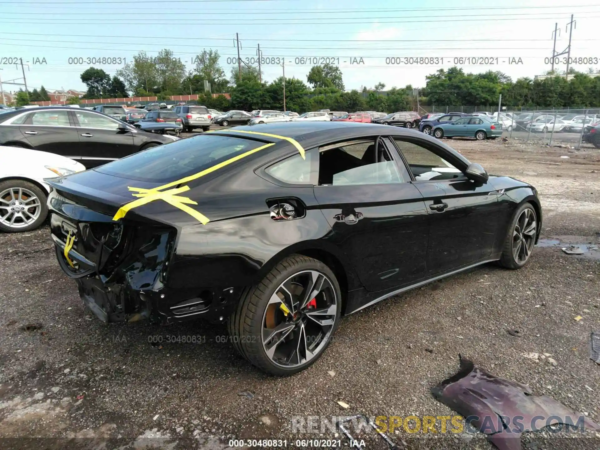 4 Photograph of a damaged car WAUB4CF51LA002157 AUDI S5 SPORTBACK 2020