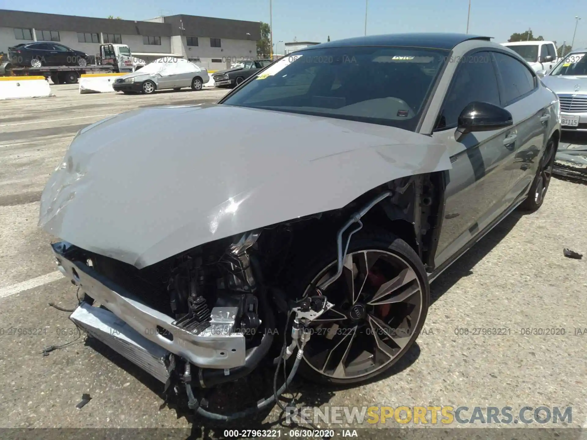 2 Photograph of a damaged car WAUC4CF50LA014563 AUDI S5 SPORTBACK 2020