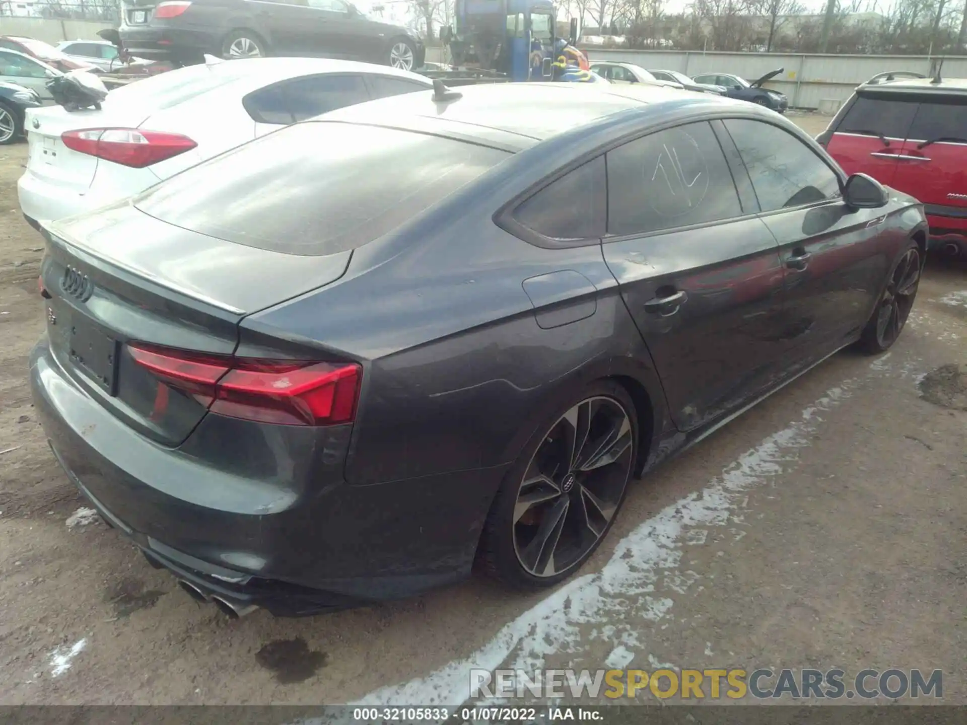 4 Photograph of a damaged car WAUB4CF58MA006711 AUDI S5 SPORTBACK 2021