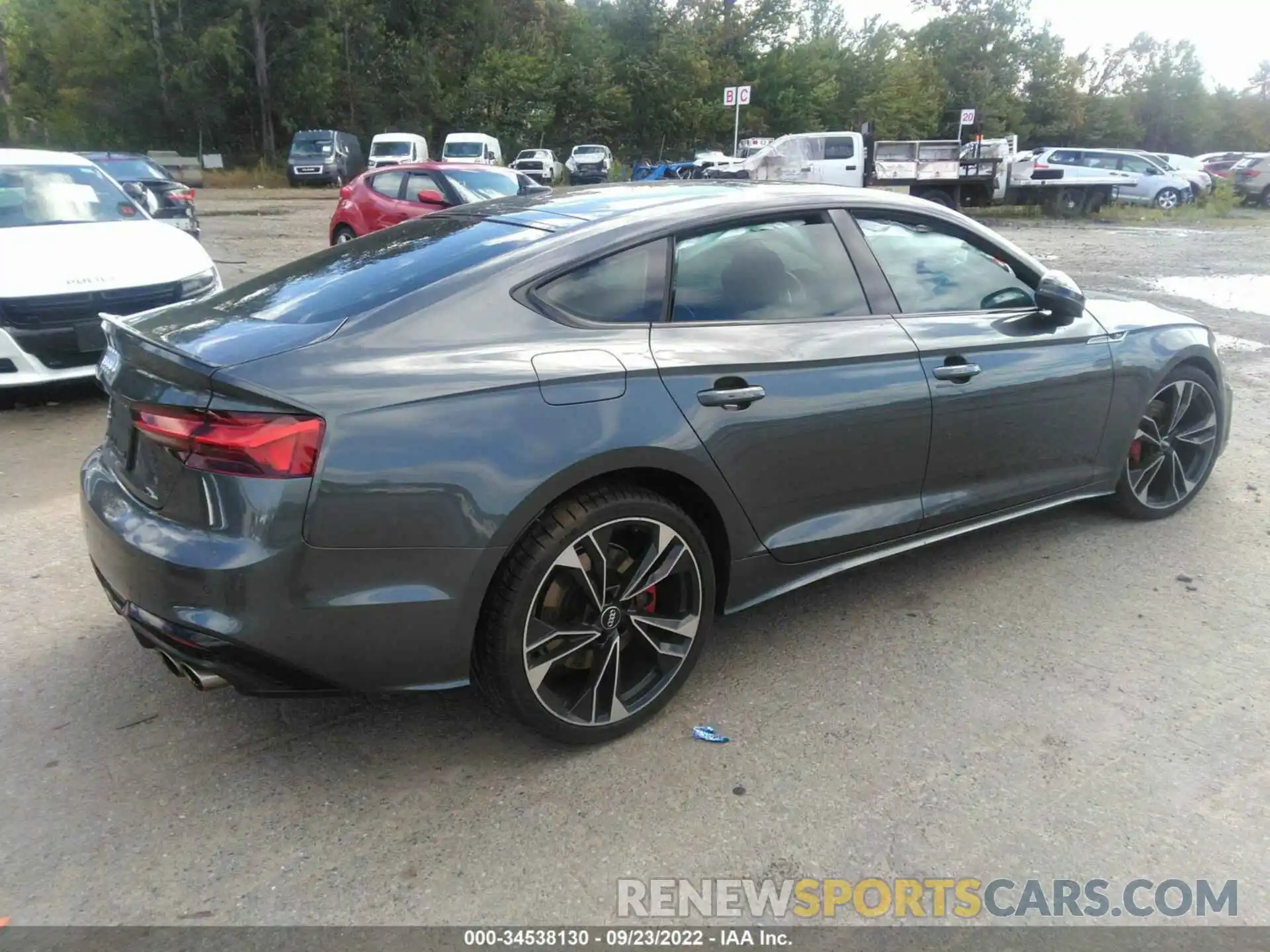 4 Фотография поврежденного автомобиля WAUC4CF50MA003631 AUDI S5 SPORTBACK 2021