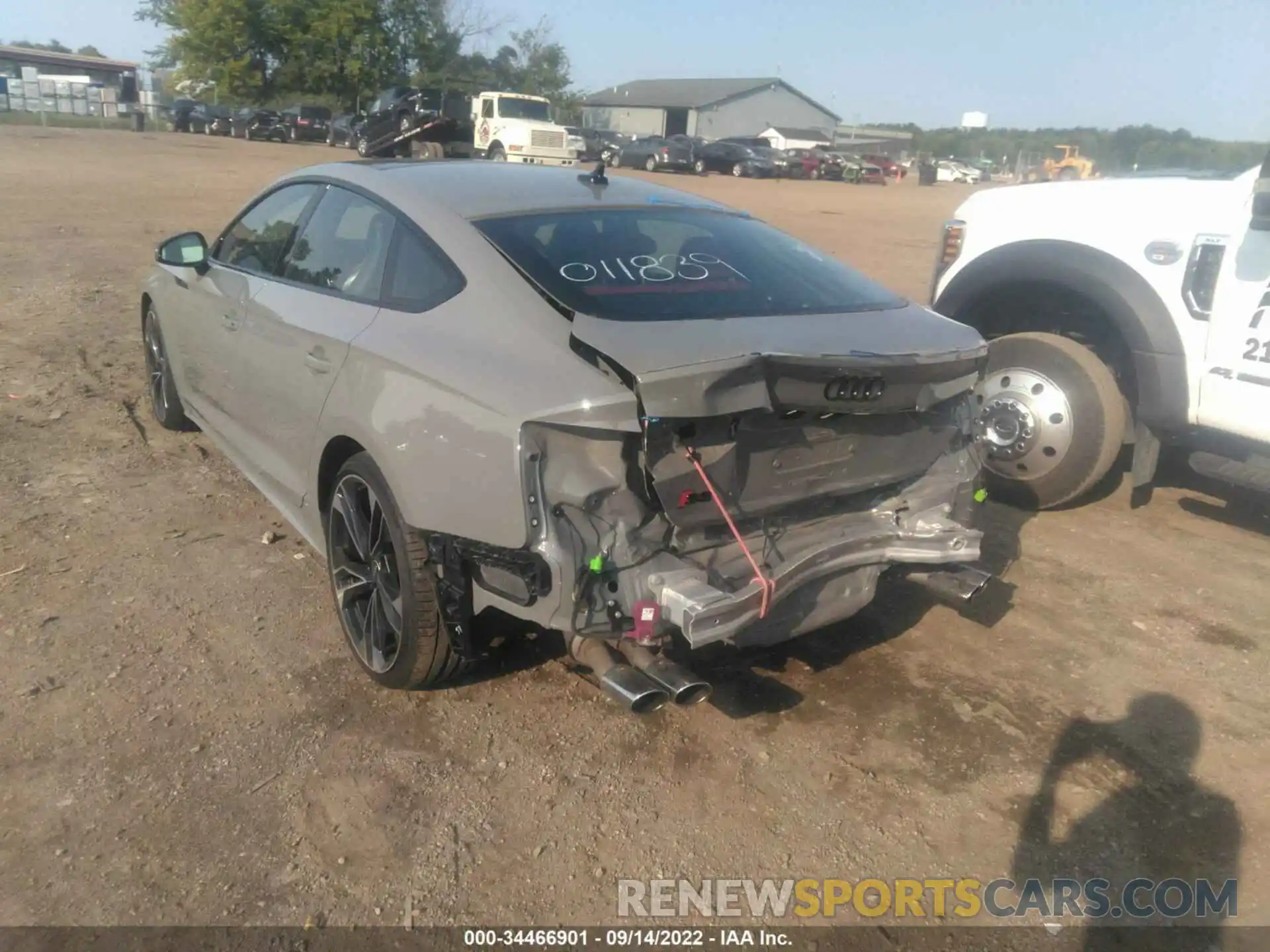 3 Photograph of a damaged car WAUC4CF57NA011839 AUDI S5 SPORTBACK 2022