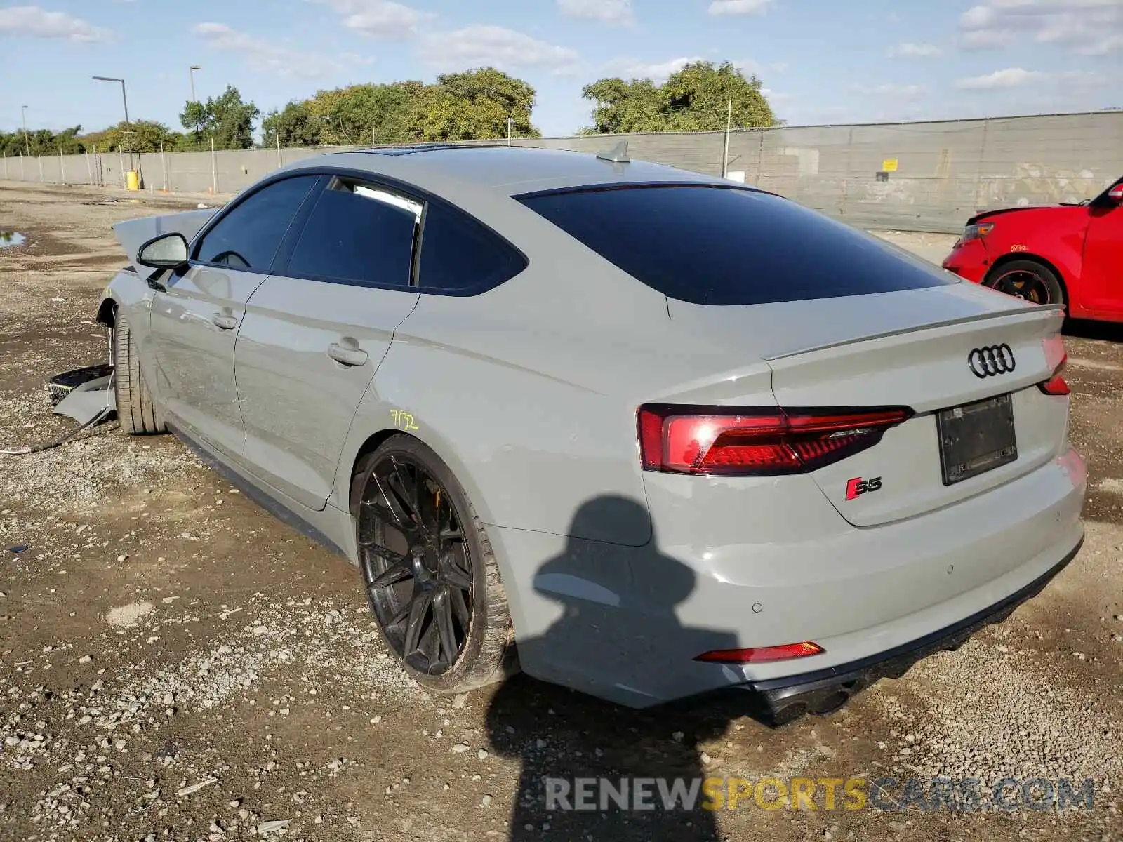 3 Photograph of a damaged car WAUB4CF50KA023001 AUDI S5/RS5 2019