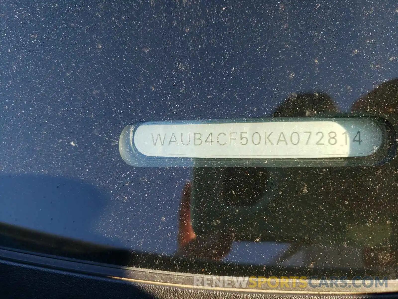 10 Photograph of a damaged car WAUB4CF50KA072814 AUDI S5/RS5 2019