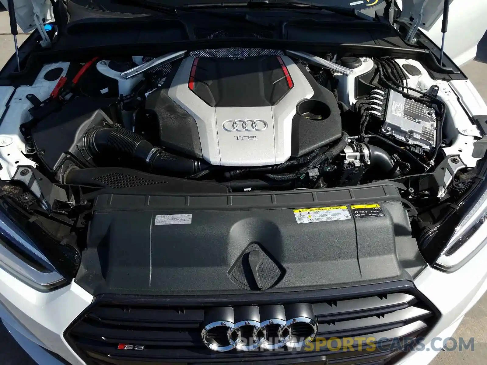 7 Фотография поврежденного автомобиля WAUB4CF50KA080976 AUDI S5/RS5 2019