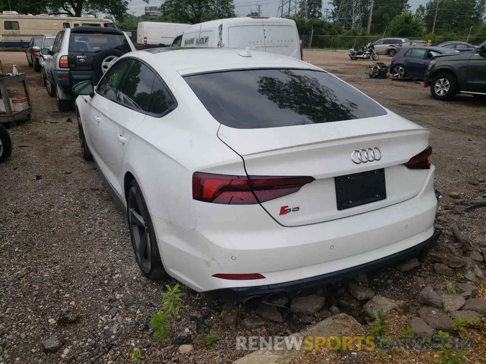 3 Фотография поврежденного автомобиля WAUB4CF51KA005137 AUDI S5/RS5 2019