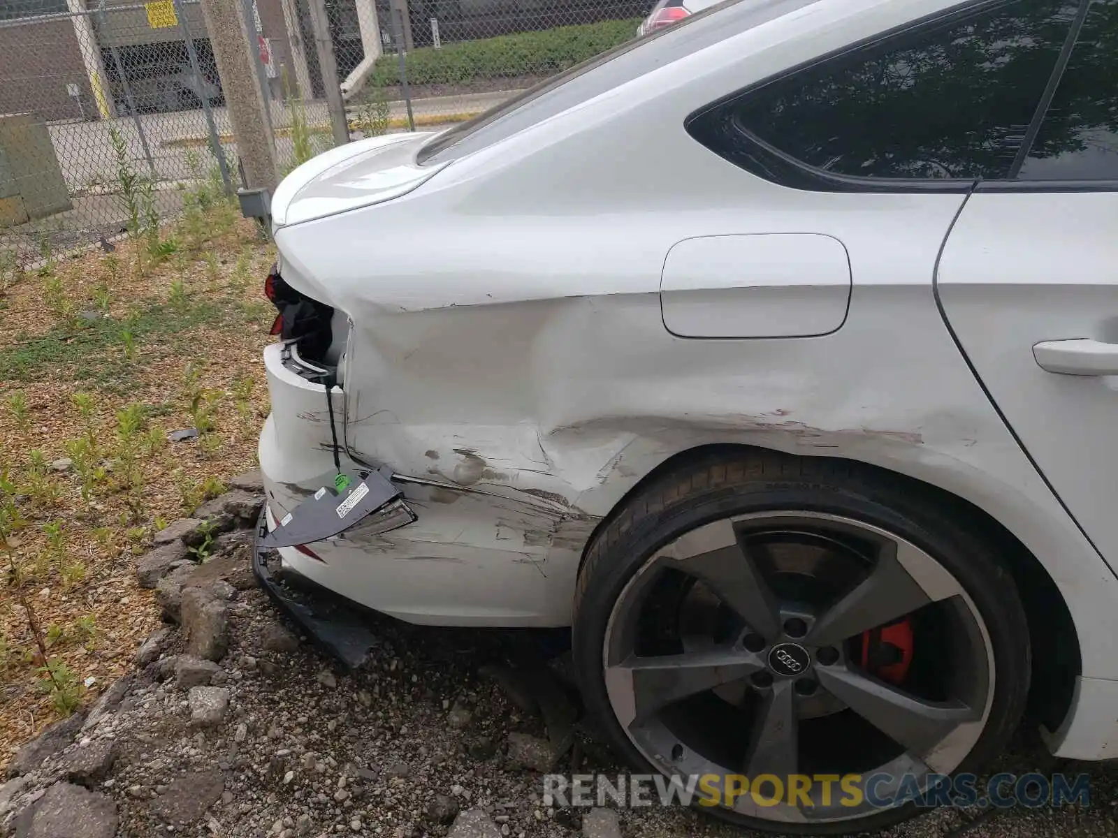 9 Photograph of a damaged car WAUB4CF51KA005137 AUDI S5/RS5 2019